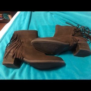 Steven Madden Women’s size 10 brown suede boots